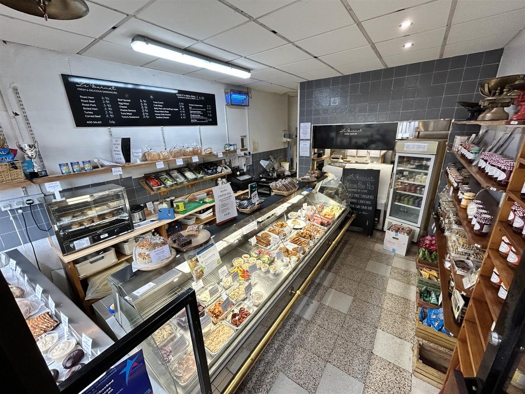 Property photo 3 of 6 Photo 2