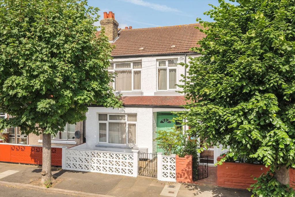 Property photo 1 of 8