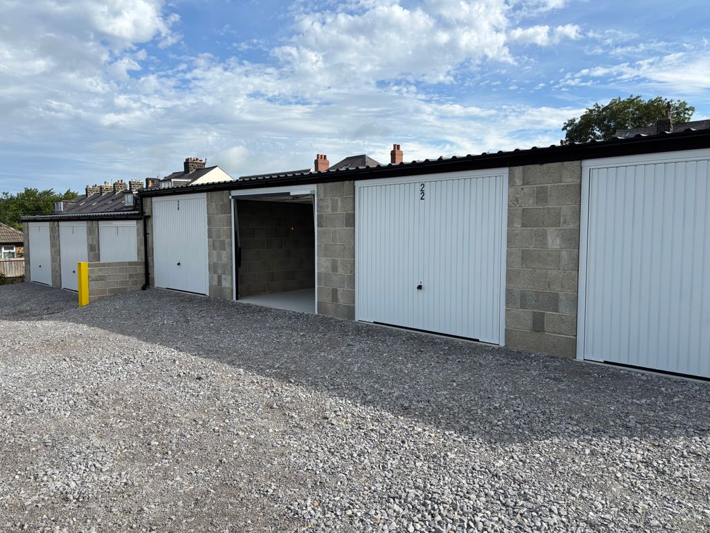 Property photo 2 of 4