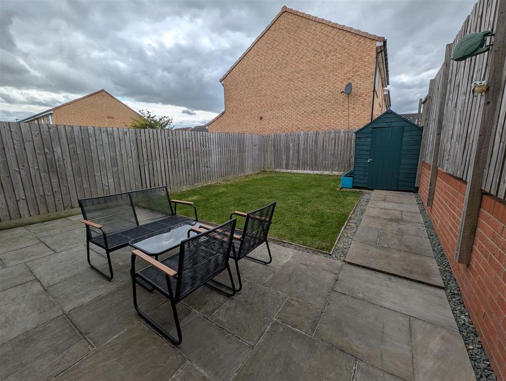 Property photo 2 of 14 Externally