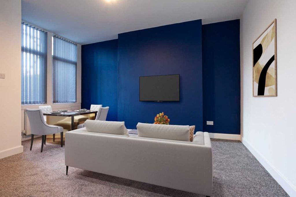 Property photo 3 of 8 Picture No. 04