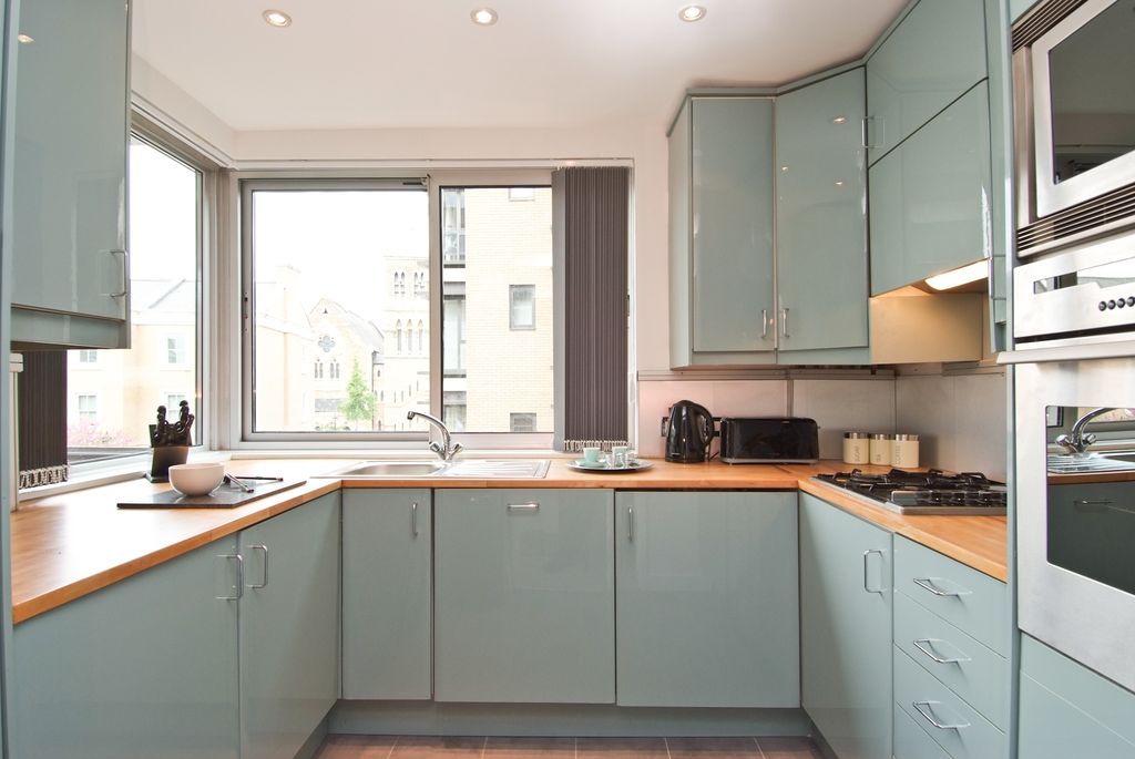 Property photo 2 of 5 Kensington Heights