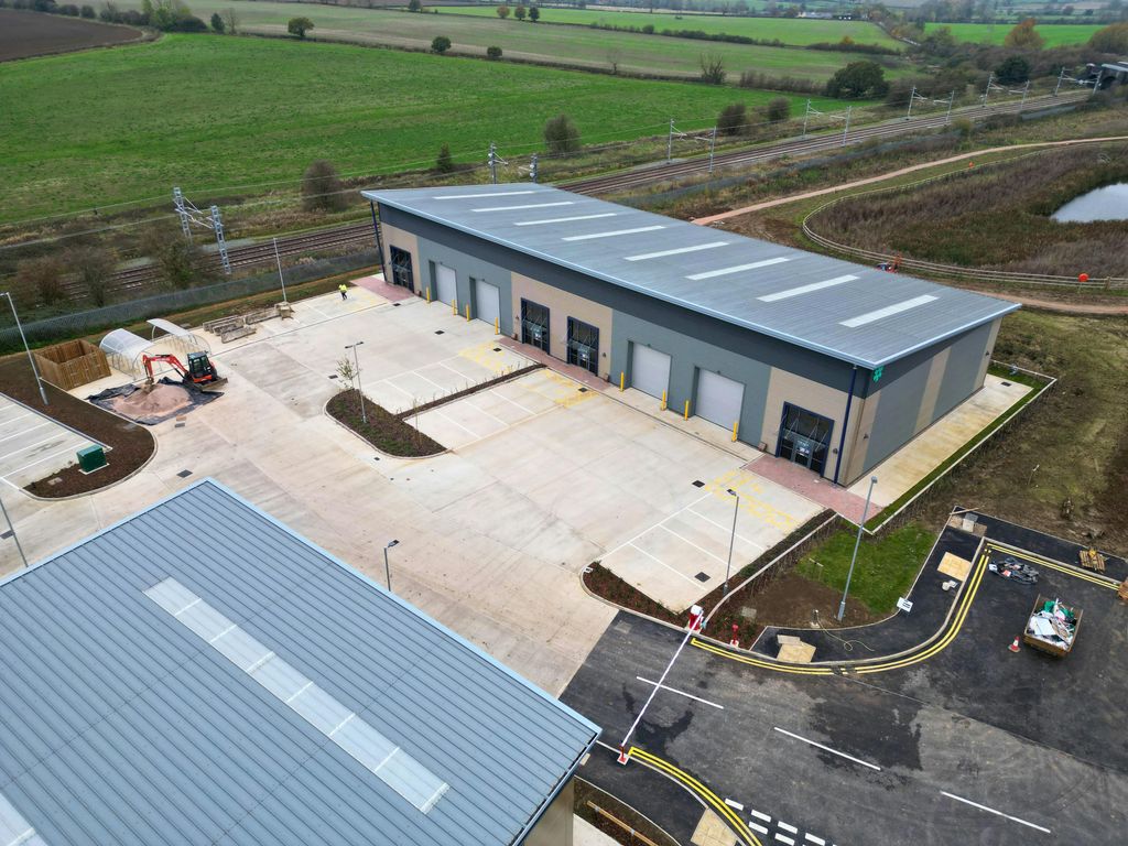 Property photo 3 of 4 Fl Block Brighter.Jpg