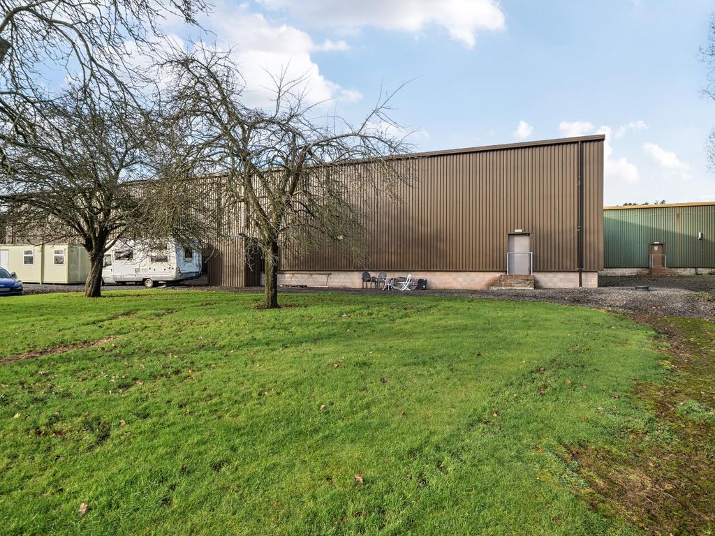 Property photo 2 of 6 1394837-2-69493c20E2235.Jpg