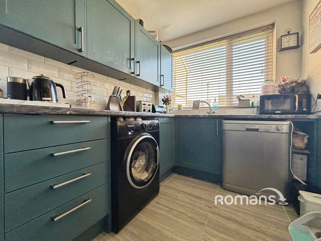 Property photo 3 of 12 Pbox-Img.Jpeg