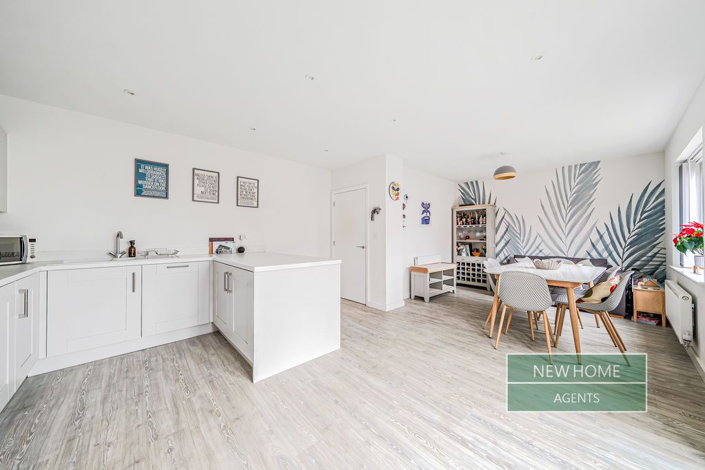 Property photo 3 of 20 Photo 8