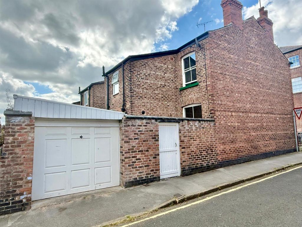 Property photo 2 of 15