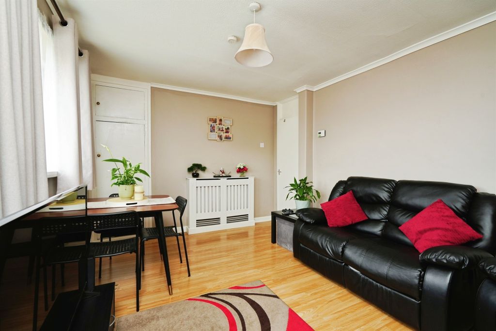 Property photo 3 of 14