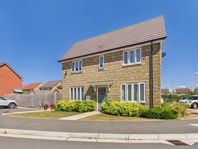 Property photo 1 of 12 Photo 3