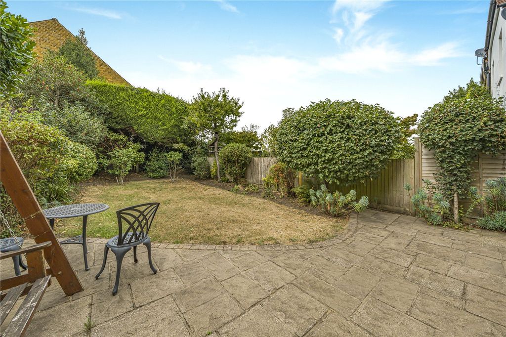 Property photo 3 of 12 Picture No. 10