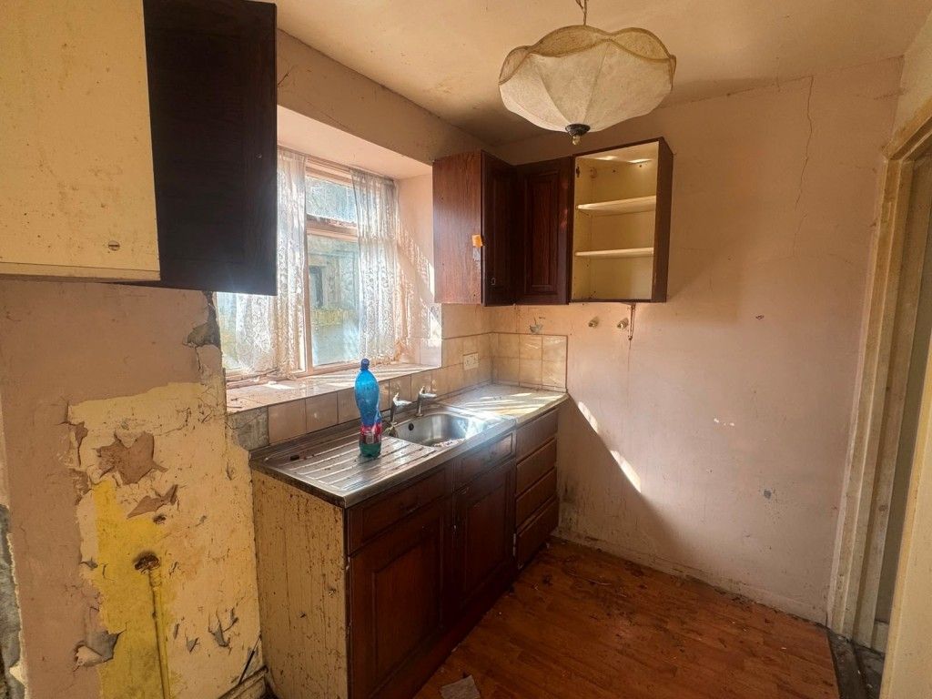 Property photo 3 of 8 Kitchen Alternative View