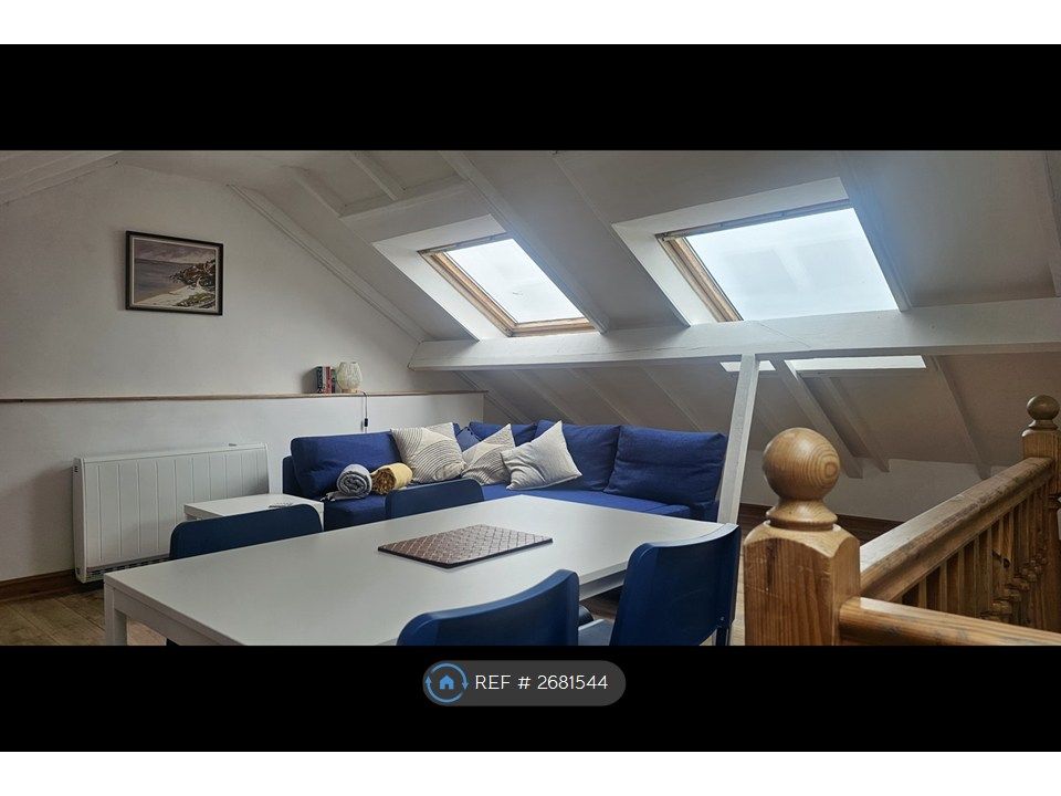 Property photo 3 of 27