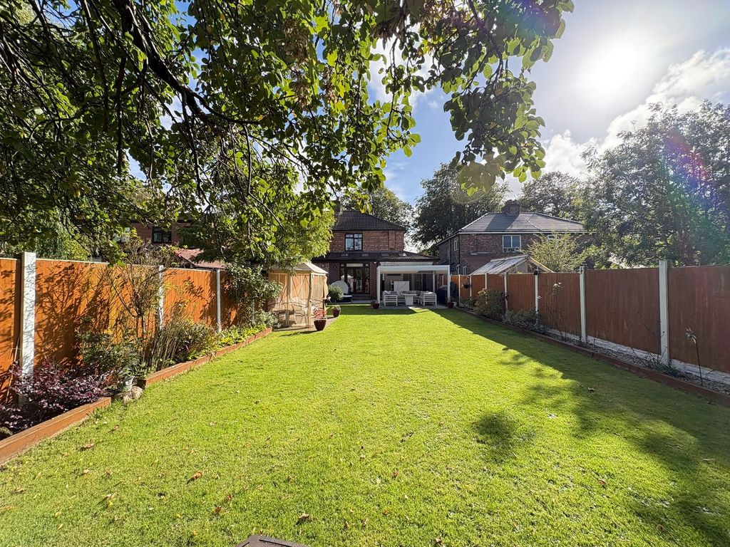 Property photo 3 of 39