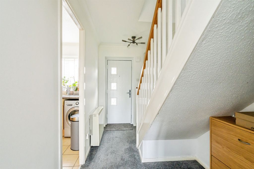 Property photo 3 of 14