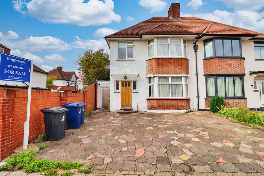 Property photo 2 of 14