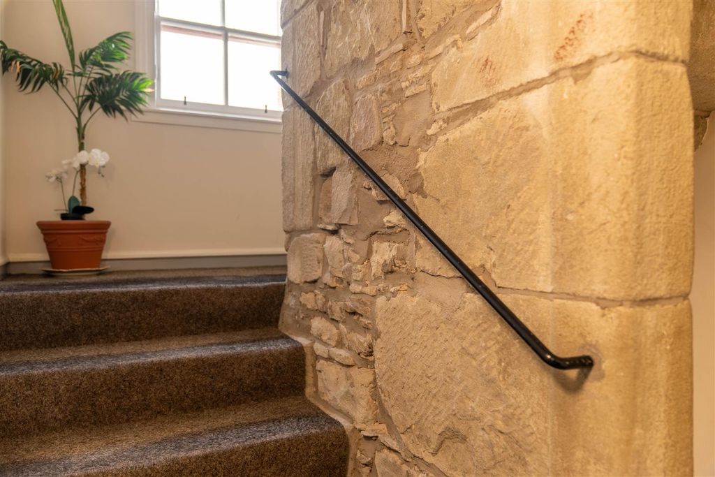 Property photo 3 of 19 Dsc09508-Hdr.Jpg