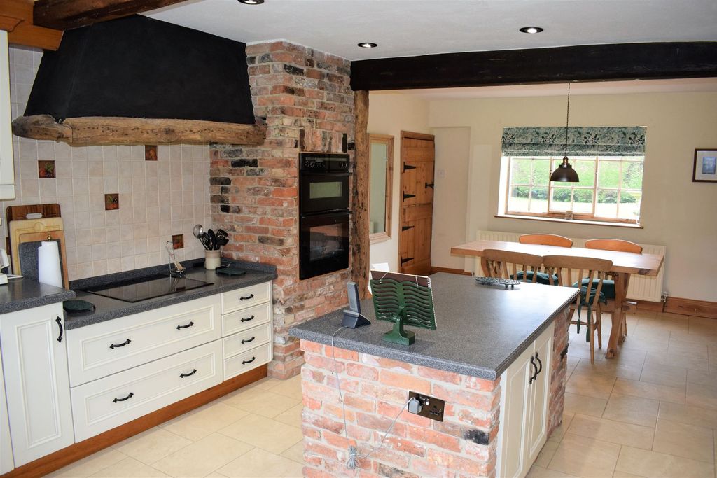 Additional image 9 of 5 bed detached house for saleFront Street, Elsham DN20