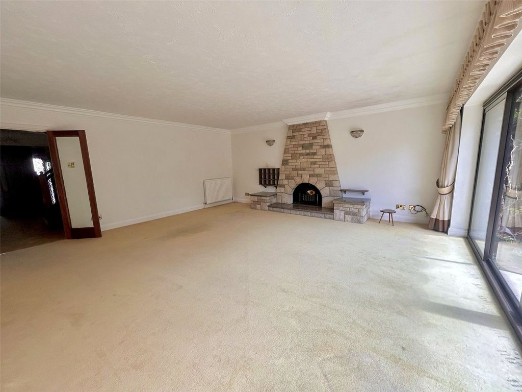 Property photo 3 of 28 Picture No. 30