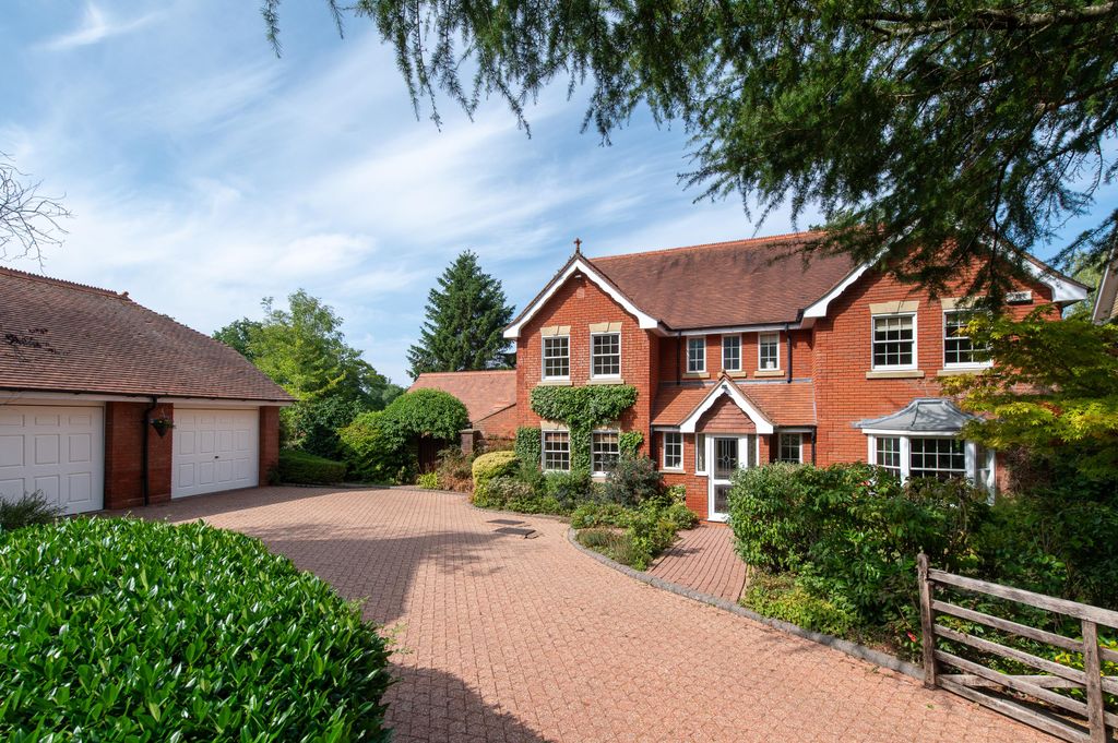 Property photo 1 of 33 Image
