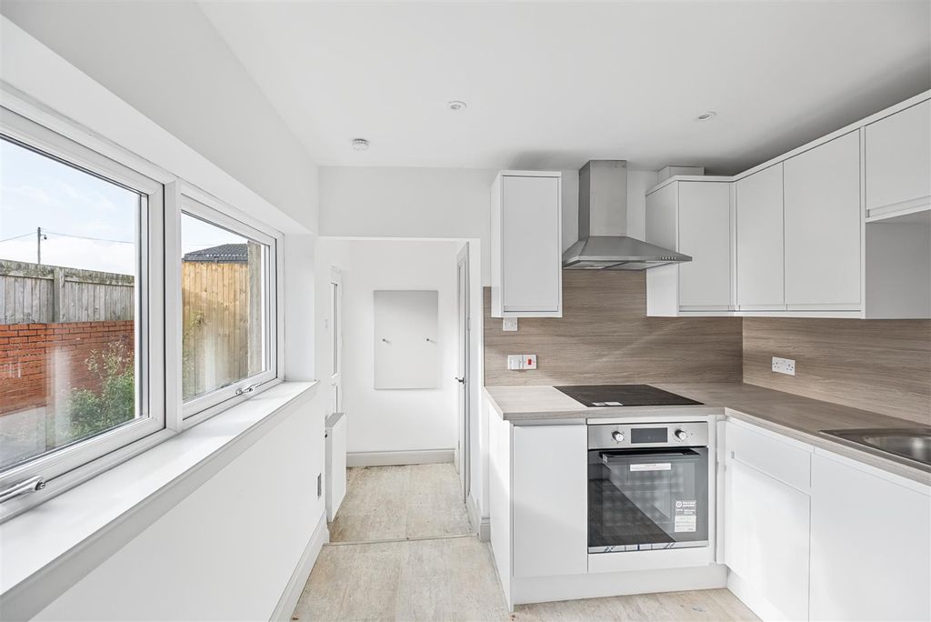 Property photo 3 of 21 Crossgates-9.Jpg