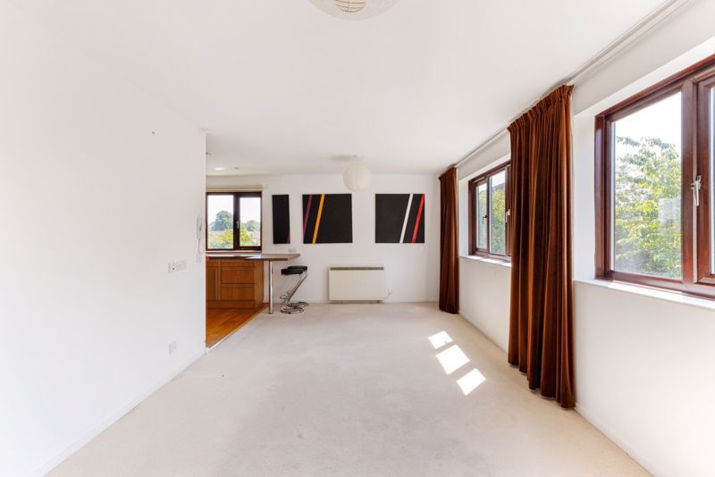 Property photo 2 of 11 Sitting Room