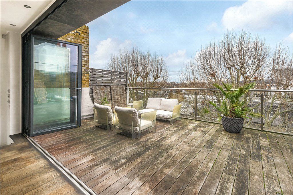 Property photo 3 of 9 Picture No. 05