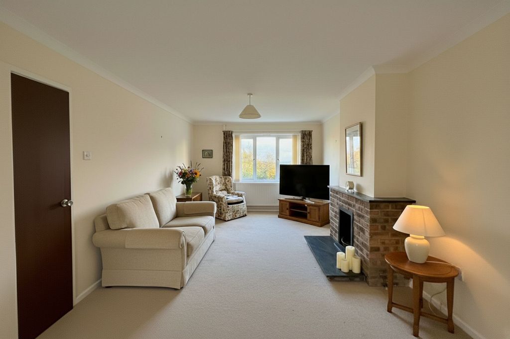 Property photo 2 of 22