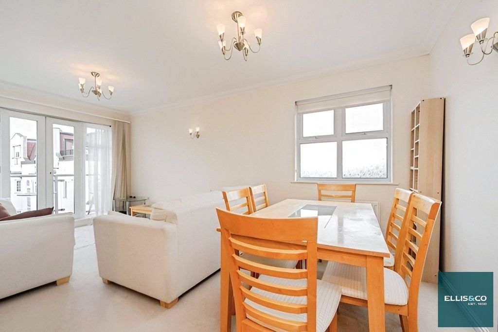 Property photo 1 of 10 Picture No. 03