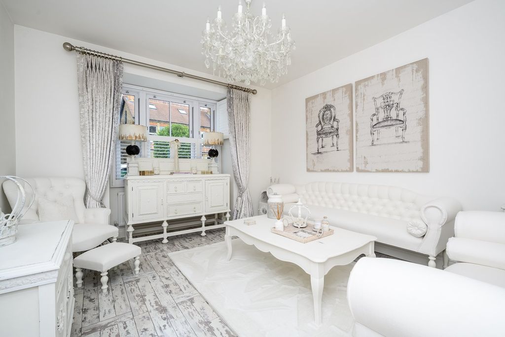 Property photo 3 of 22