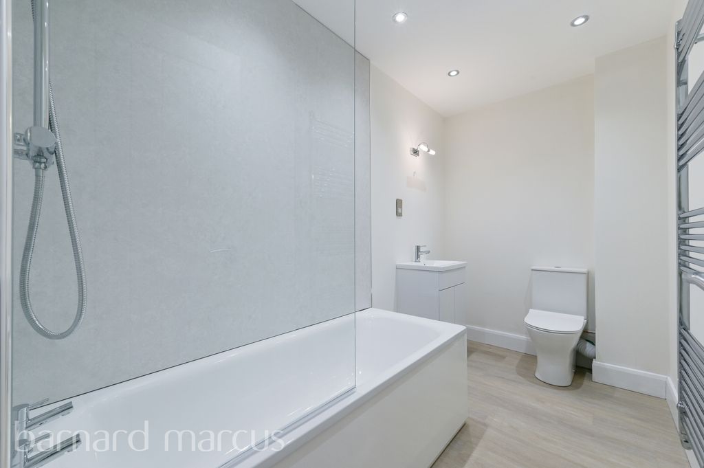 Property photo 3 of 8 Image