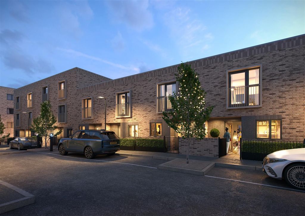 Property photo 1 of 5 Springfield Place Houses Dec 22.Jpg
