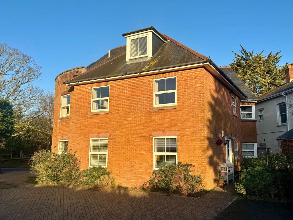 Property photo 1 of 10 Picture No. 01