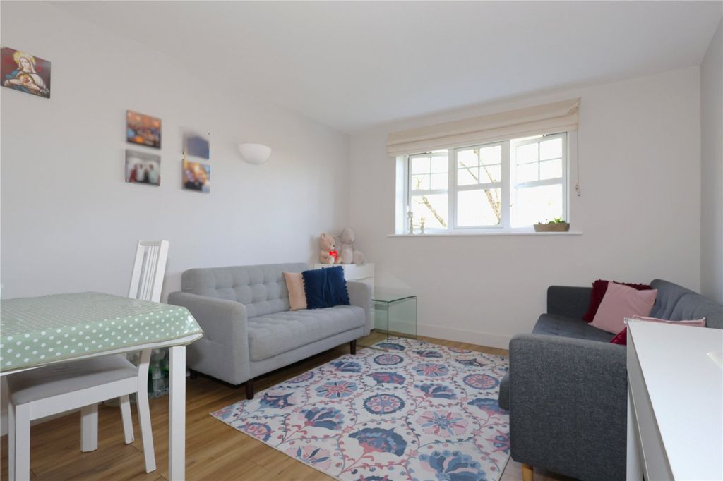 Property photo 3 of 15 Picture No. 10