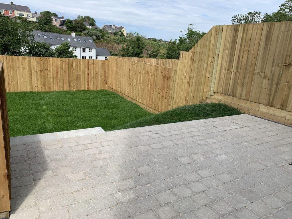 Property photo 3 of 11