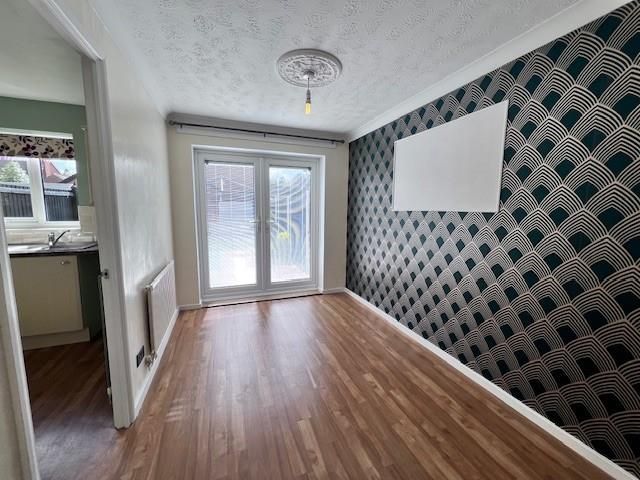 Property photo 3 of 10 Dining Room.Jpg