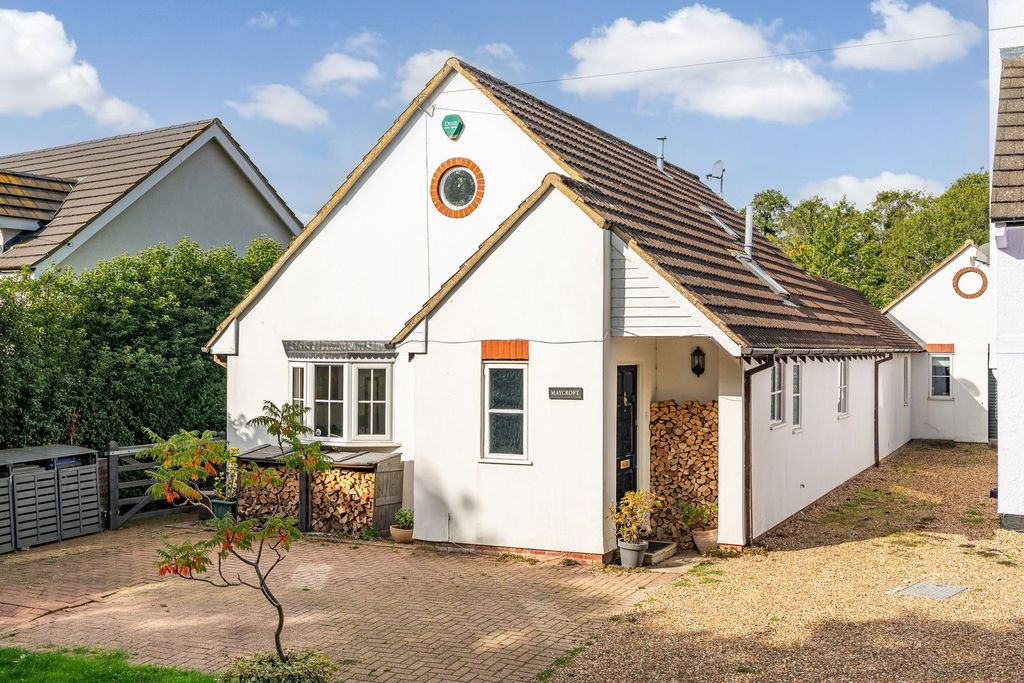 Property photo 3 of 33
