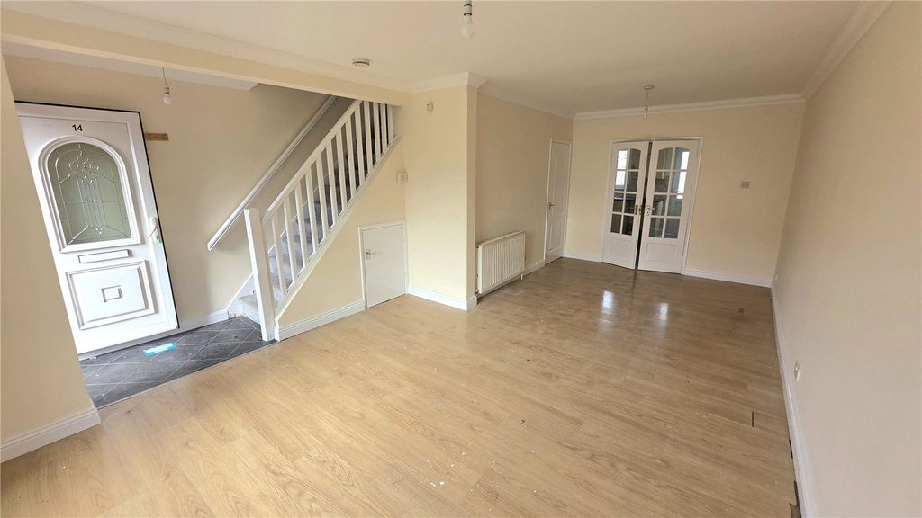 Property photo 2 of 13 Picture No. 11