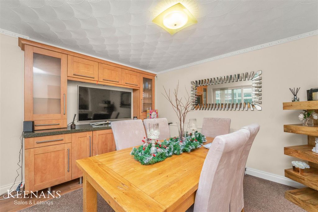 Property photo 3 of 32 3.Jpg