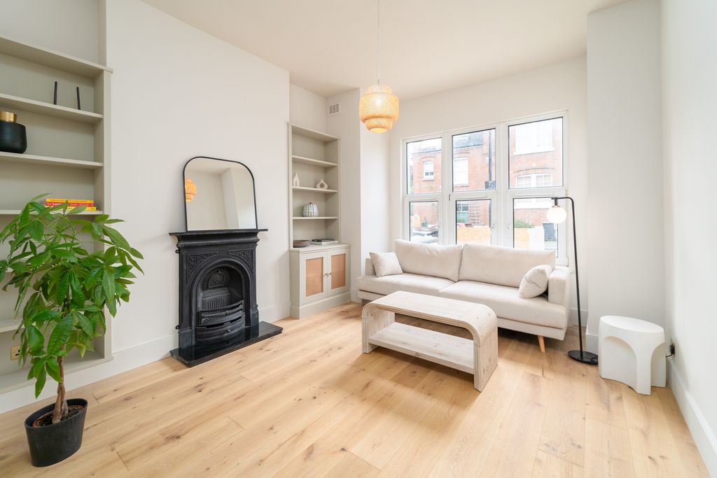 Property photo 1 of 11 Ndb07041-Edit