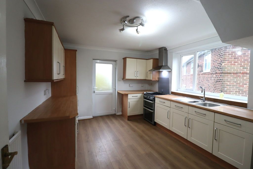 Property photo 3 of 17 Photograph 3