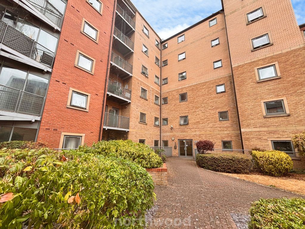 Property photo 1 of 24