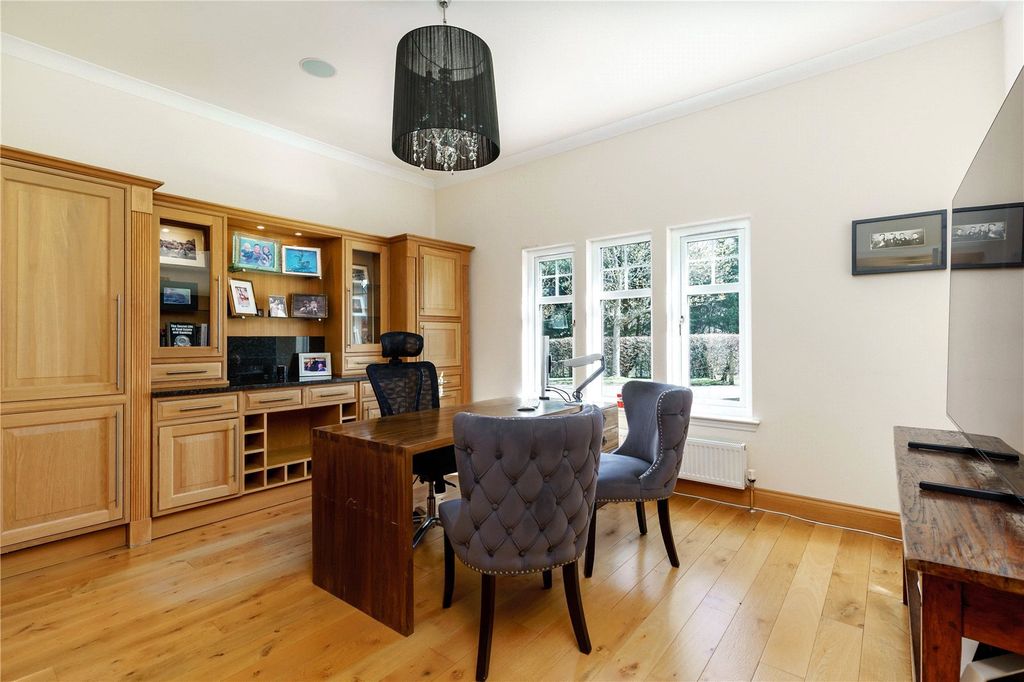 Additional image 7 of 4 bed detached house for saleOakwood, 4 The Avenue, West Glen Road, Kilmacolm PA13