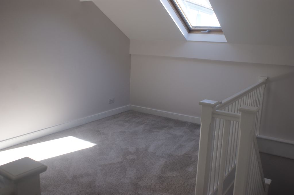 Property photo 3 of 7 Bedroom 2
