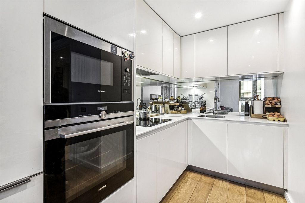 Property photo 2 of 11 Picture No. 23