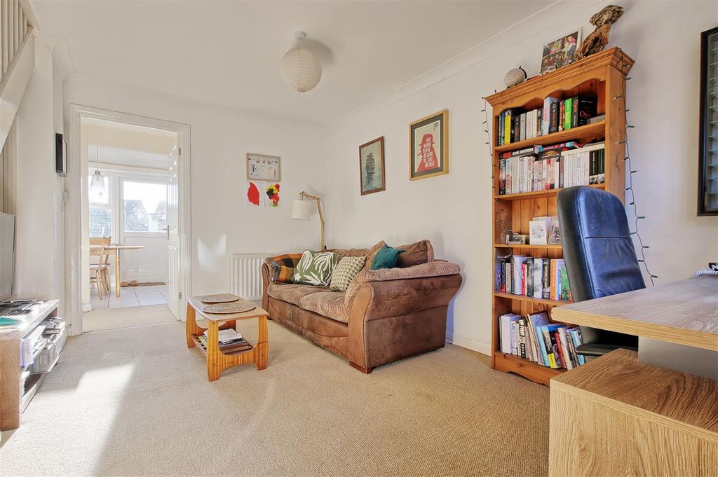 Property photo 3 of 10 Living 2.Jpg