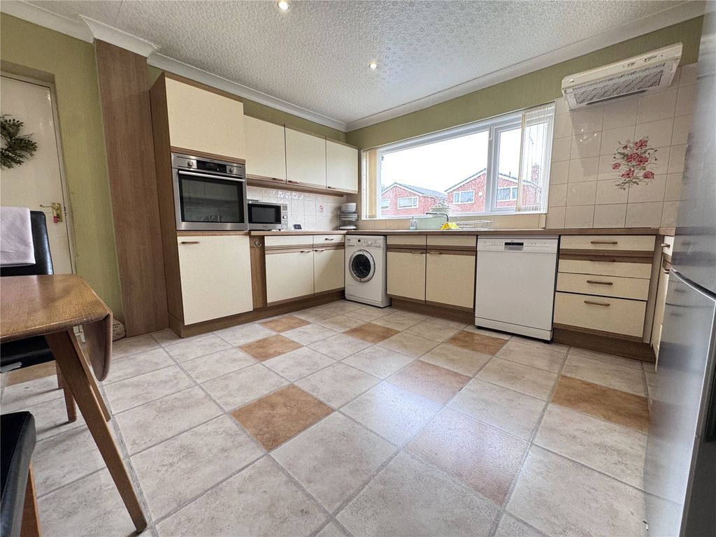 Property photo 3 of 10 Picture No. 06