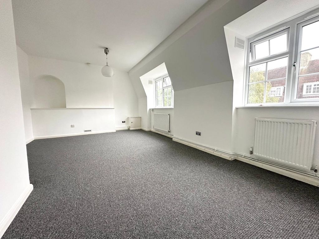 Property photo 2 of 8 Picture No. 06