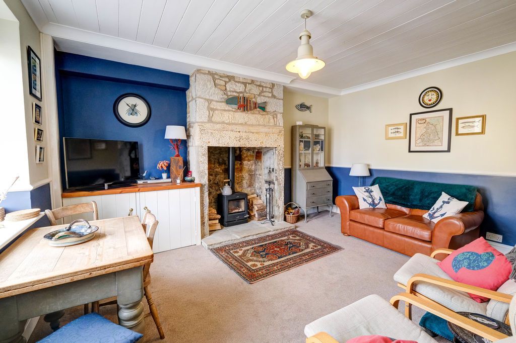 Property photo 2 of 17 Photo 16