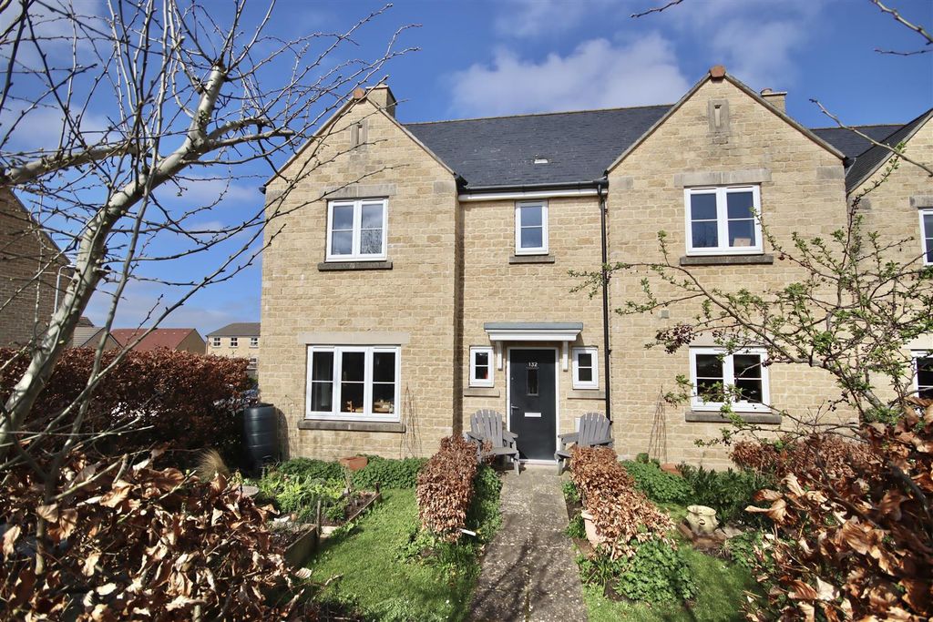 Property photo 1 of 28 Front.Jpg