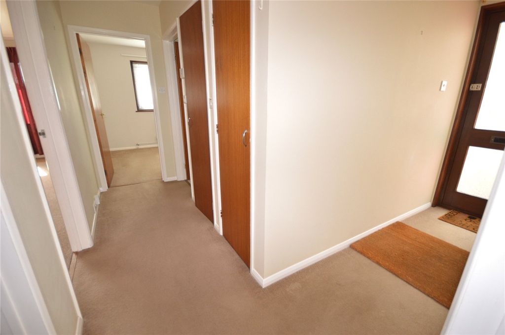 Property photo 3 of 8 Picture No. 06